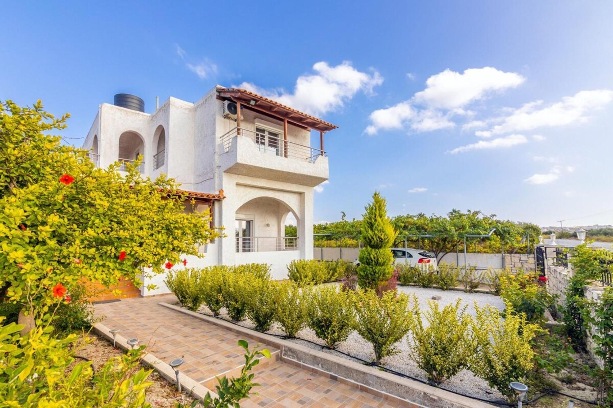 Amazing Villa Chrysanthi With Private Pool In Heraklion Epano Vathia Exteriér fotografie