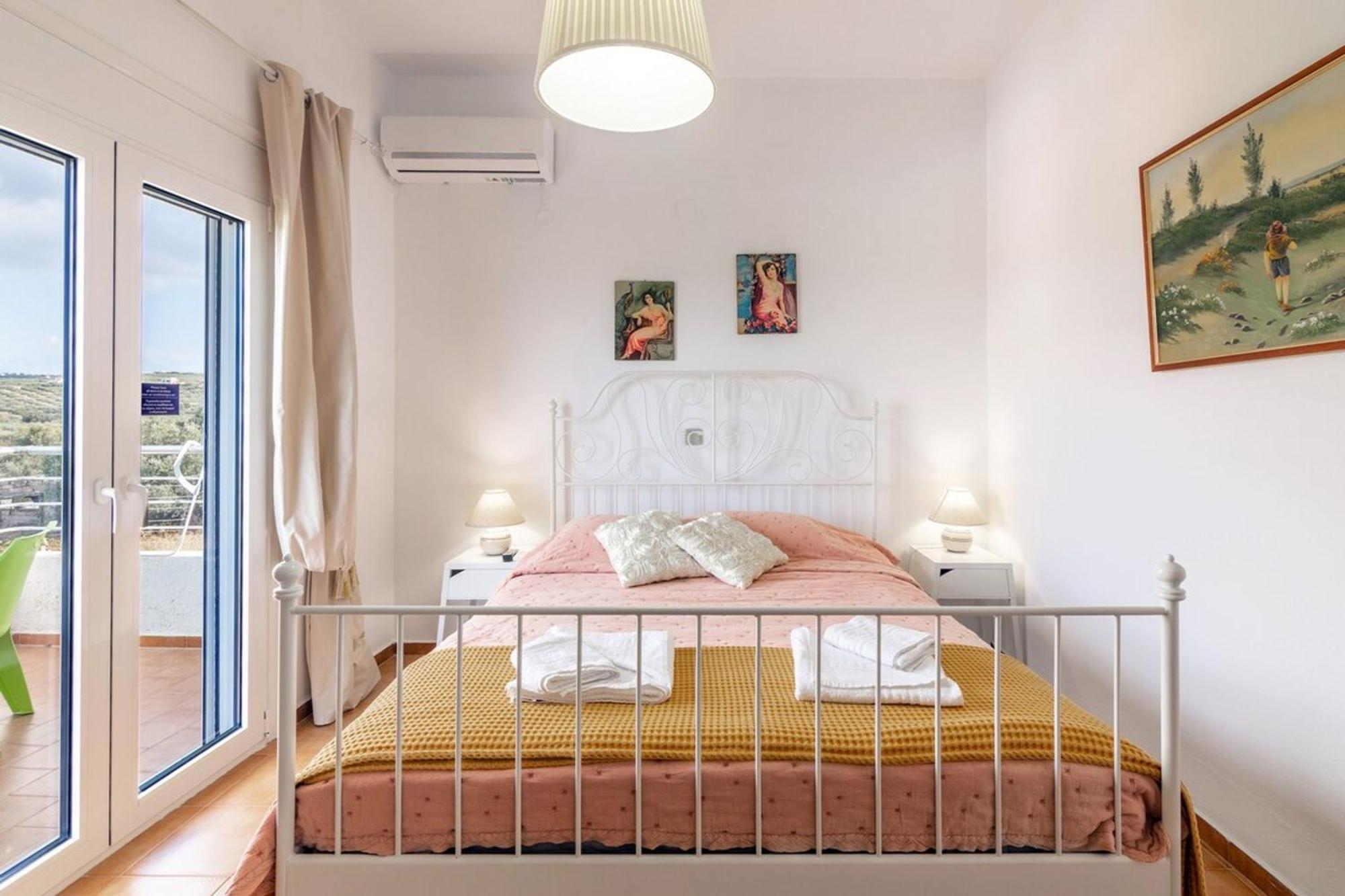 Amazing Villa Chrysanthi With Private Pool In Heraklion Epano Vathia Exteriér fotografie